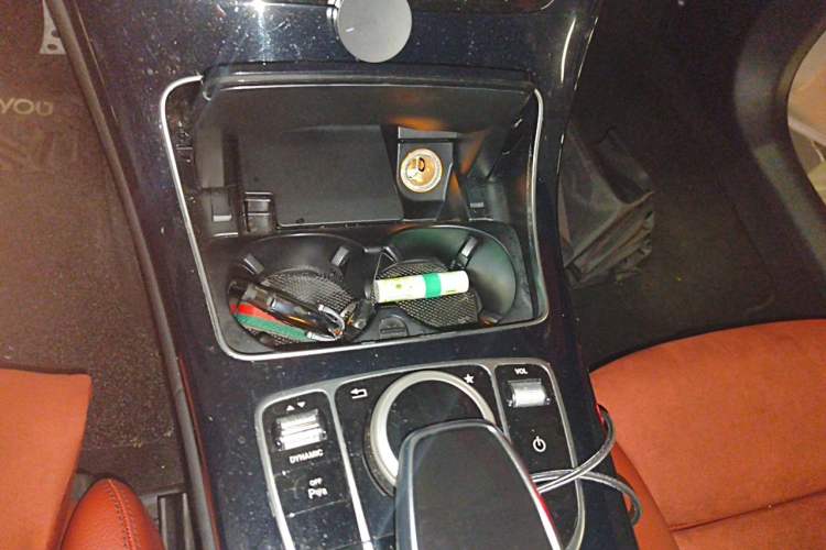 Used Mercedes-Benz C-Class 2017 Restyled C 200 Sport Edition Gear Lever