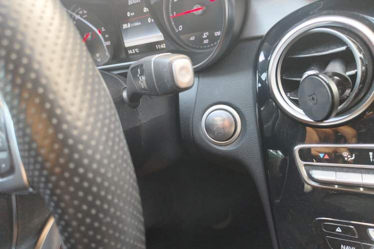 Used Mercedes-Benz C-Class 2017 Facelift C 200 Coupe Gear Lever