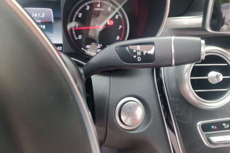 Used Mercedes-Benz C-Class 2017 C 200 4MATIC Coupe Gear Lever