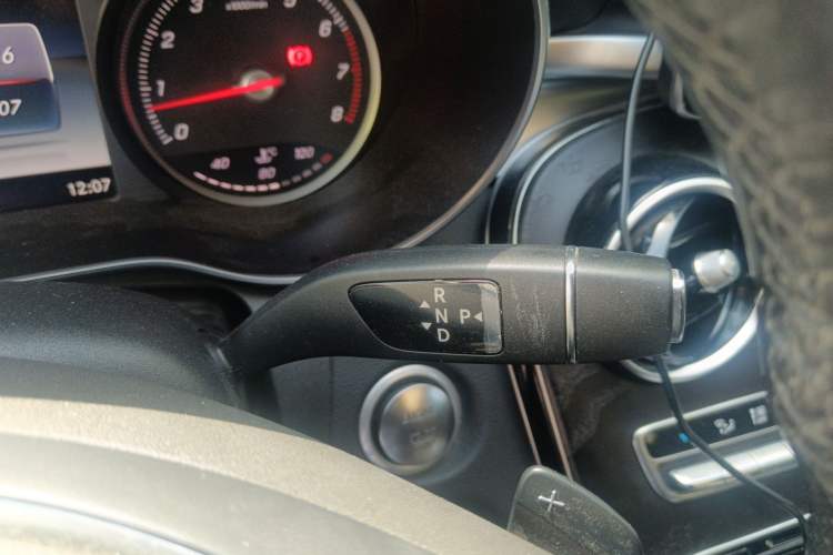 Used Mercedes-Benz C-Class 2017 C 200 L Sport Edition Gear Lever