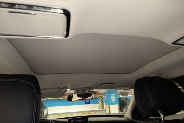 Used Mercedes-Benz C-Class 2017 C 200 L Sport Edition Headliner