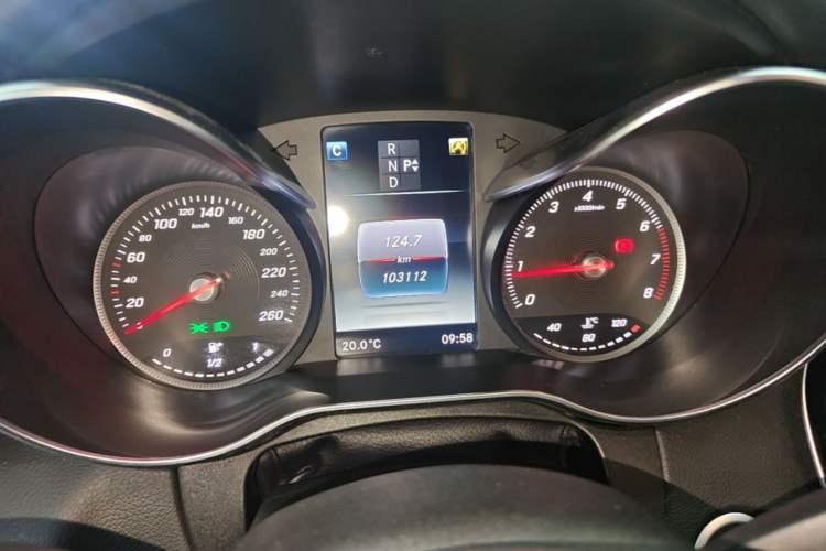 Used Mercedes-Benz C-Class 2017 Facelift C 200 L Sport Edition Instrument Cluster