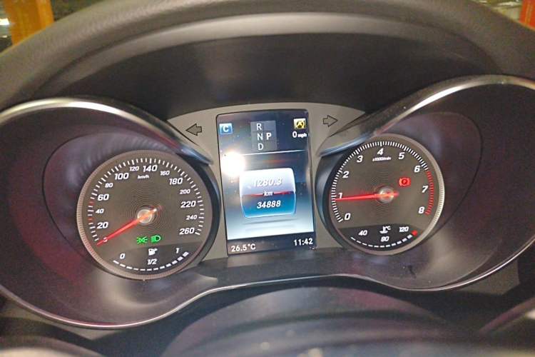 Used Mercedes-Benz C-Class 2017 Restyled C 200 Sport Edition Instrument Cluster