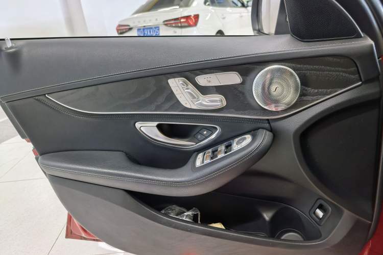 Used Mercedes-Benz C-Class 2017 C 200 L 4MATIC Sport Edition Interior 9