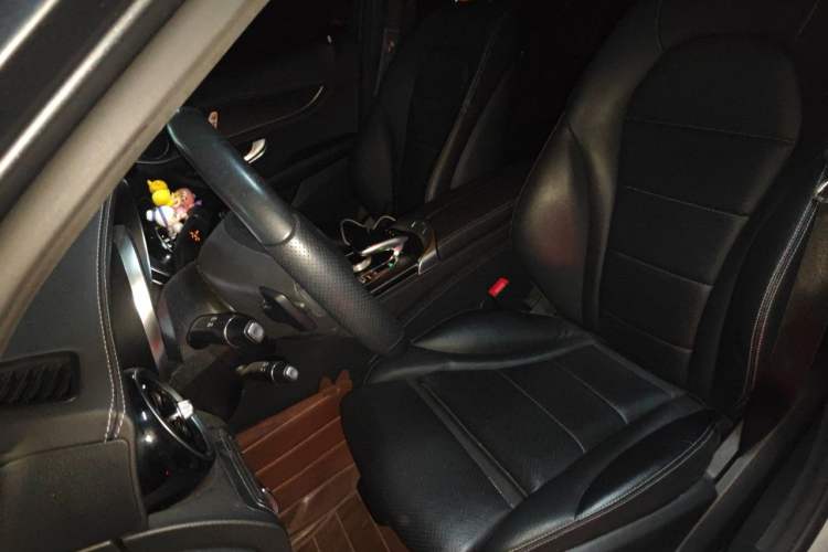 Used Mercedes-Benz C-Class 2017 Facelift C 200 L Sport Edition Left Front Seat