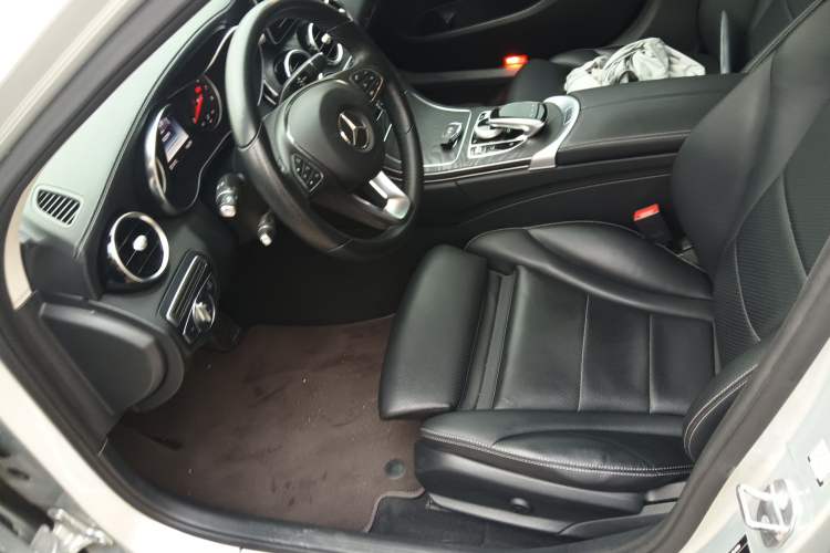Used Mercedes-Benz C-Class 2017 Facelift C 200 L Sport Edition Left Front Seat