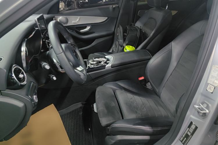 Used Mercedes-Benz C-Class 2017 Restyled C 200 Sport Edition Left Front Seat