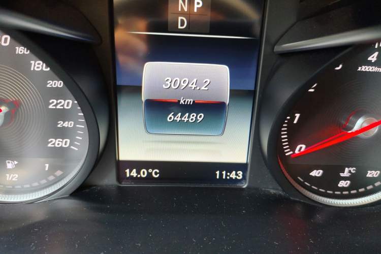 Used Mercedes-Benz C-Class 2017 Facelift C 200 Coupe Odometer Close Up