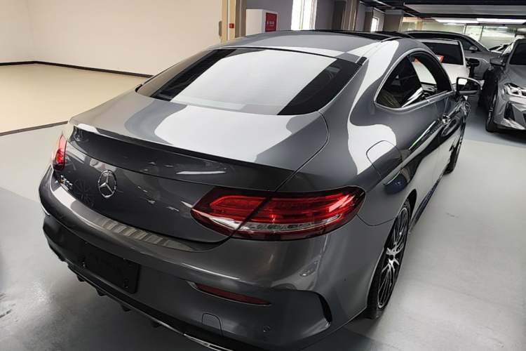 Used Mercedes-Benz C-Class 2017 C 300 Coupe Rear Right 45 Deg