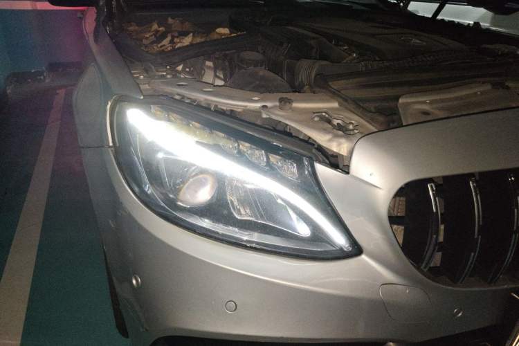 Used Mercedes-Benz C-Class 2017 C 180 L Sport Edition Right Front Headlight
