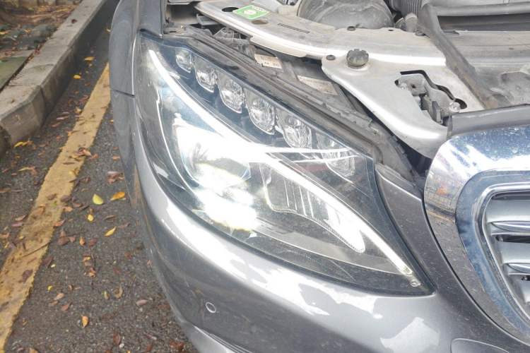 Used Mercedes-Benz C-Class 2017 Facelift C 200 L Right Front Headlight