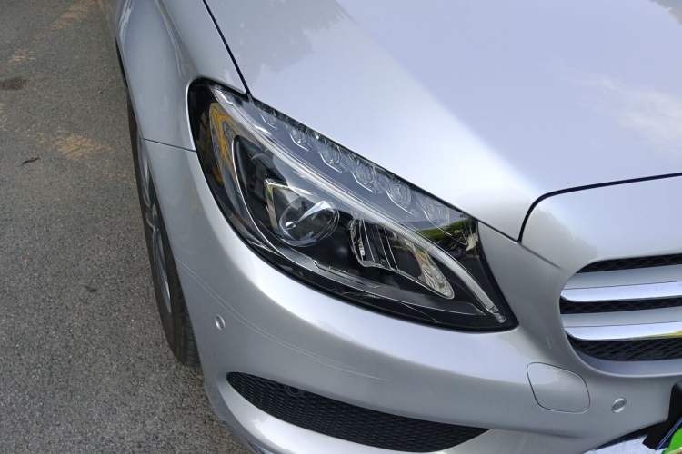 Used Mercedes-Benz C-Class 2017 C 180 L Sport Edition Right Front Headlight