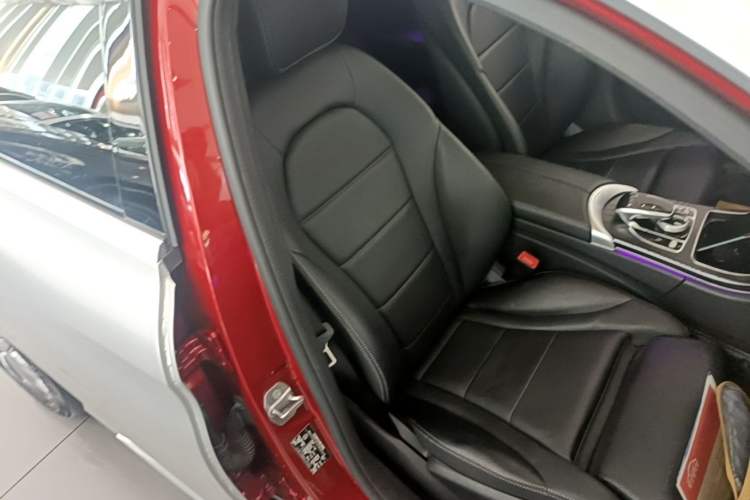 Used Mercedes-Benz C-Class 2017 Restyled C 180 L Fashion Edition Sport Version Right Front Seat
