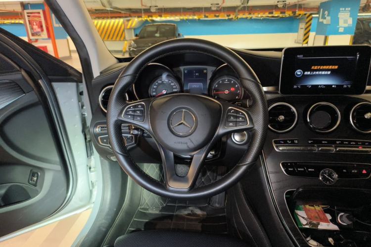 Used Mercedes-Benz C-Class 2017 C 200 L Sport Edition Steering Wheel