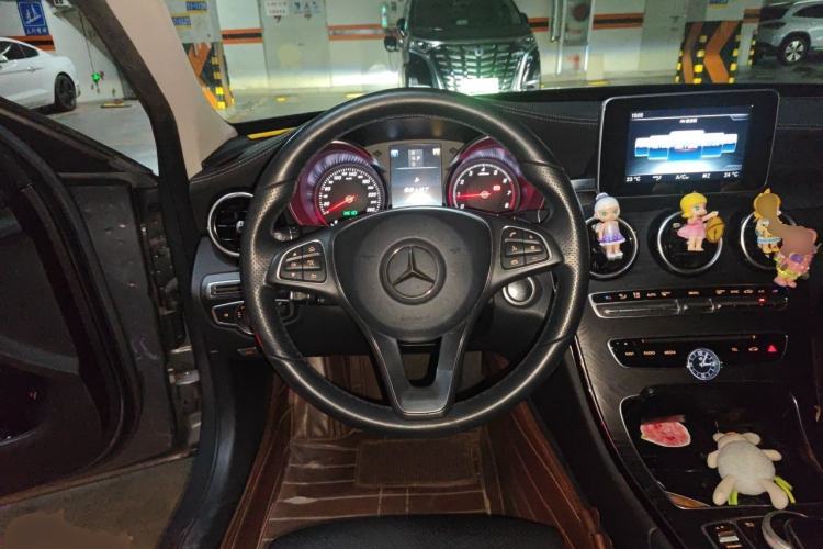 Used Mercedes-Benz C-Class 2017 Facelift C 200 L Sport Edition Steering Wheel