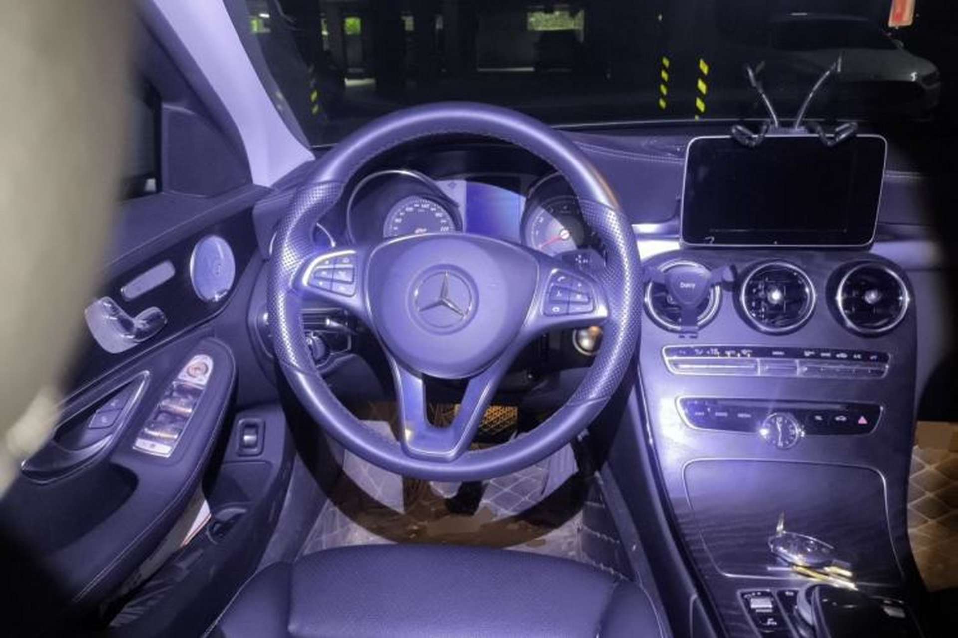 Used Mercedes-Benz C-Class 2017 C 200 L 4MATIC Sport Edition Steering Wheel