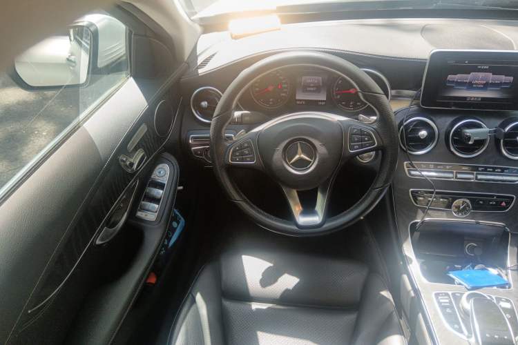 Used Mercedes-Benz C-Class 2017 C 200 L Sport Edition Steering Wheel
