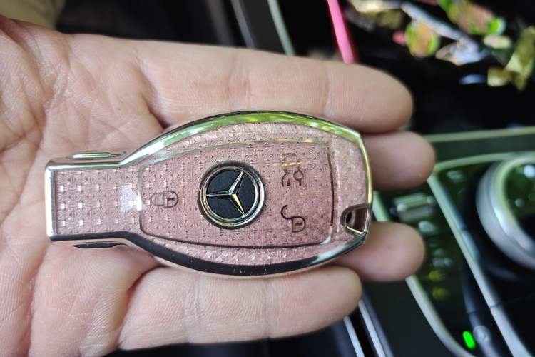 Used Mercedes-Benz C-Class 2017 C 200 L Sport Edition Vehicle Key