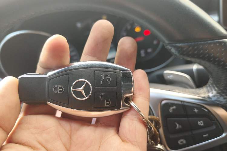 Used Mercedes-Benz C-Class 2017 Facelift C 200 Coupe Vehicle Key