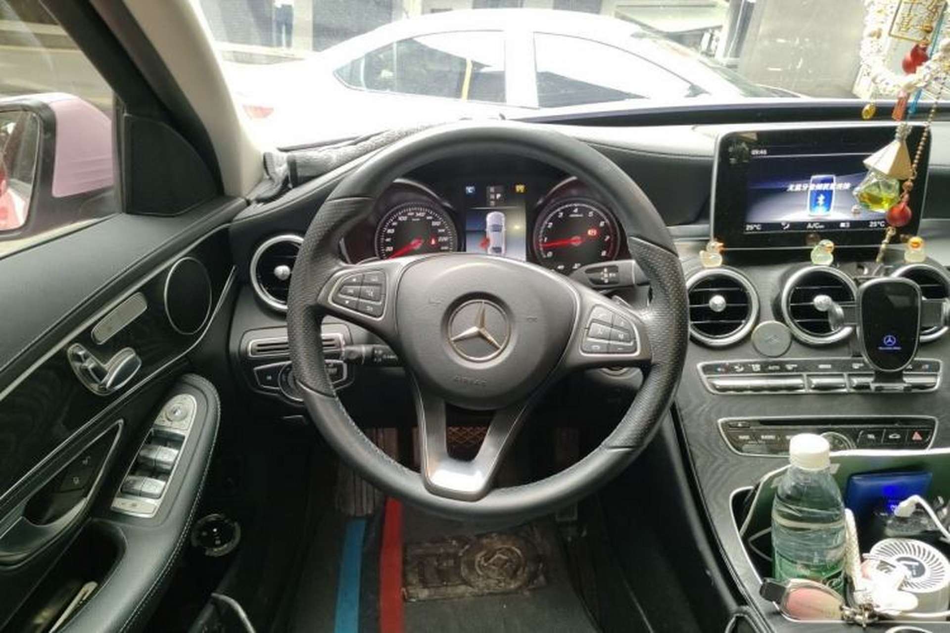 Used Mercedes-Benz C-Class 2017 Facelift C 200 L Sport Edition Steering Wheel