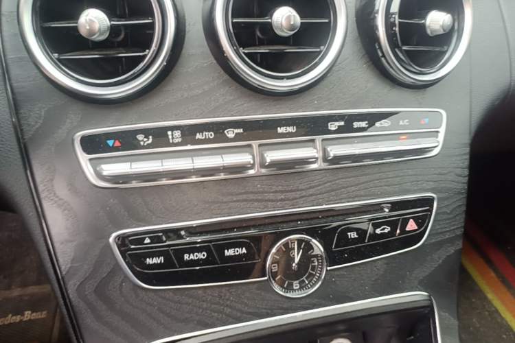 Used Mercedes-Benz C-Class 2017 Facelift C 200 L Sport Edition Audio And AC Panel
