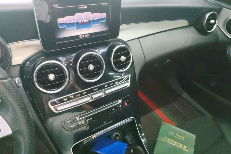 Used Mercedes-Benz C-Class 2017 Restyled C 200 Sport Edition Audio And AC Panel