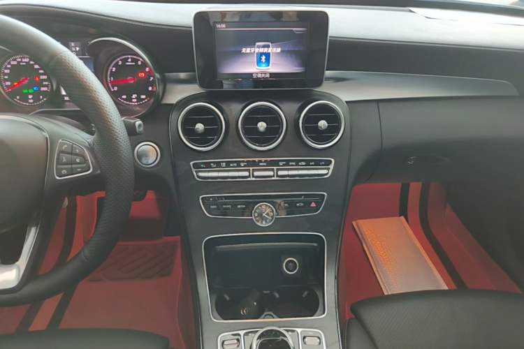 Used Mercedes-Benz C-Class 2017 Facelift C 200 L Sport Edition Audio And AC Panel
