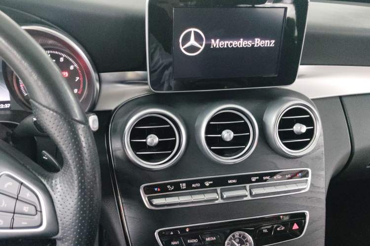 Used Mercedes-Benz C-Class 2017 C 180 Estate Audio And AC Panel