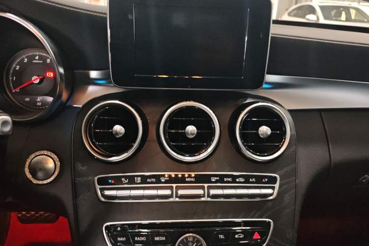 Used Mercedes-Benz C-Class 2017 Restyled C 180 L Fashion Edition Sport Version Audio And AC Panel