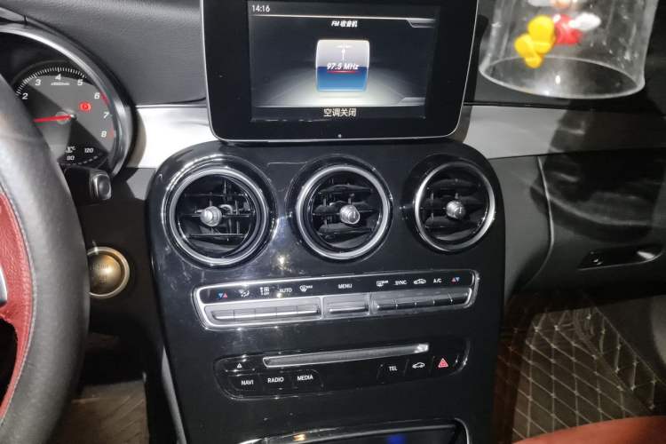 Used Mercedes-Benz C-Class 2017 Restyled C 200 Sport Edition Audio And AC Panel