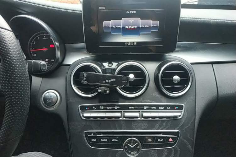 Used Mercedes-Benz C-Class 2017 C 180 L Sport Edition Audio And AC Panel