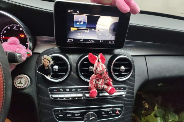 Used Mercedes-Benz C-Class 2017 Facelift C 200 L Sport Edition Audio And AC Panel