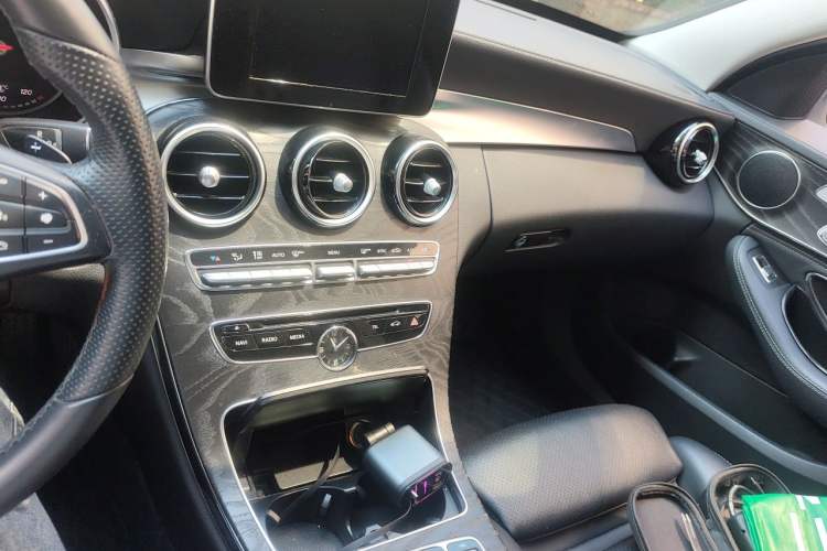Used Mercedes-Benz C-Class 2017 C 200 L Sport Edition Audio And AC Panel