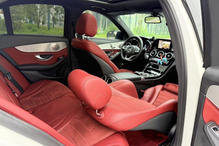 Used Mercedes-Benz C-Class 2017 C 200 Sport Edition Audio And AC Panel