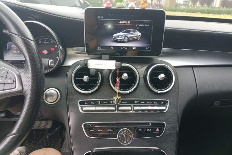Used Mercedes-Benz C-Class 2017 Facelift C 200 L Sport Edition Audio And AC Panel
