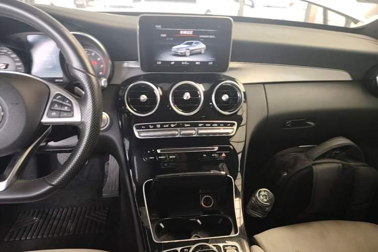 Used Mercedes-Benz C-Class 2017 Restyled C 200 Sport Edition Audio And AC Panel
