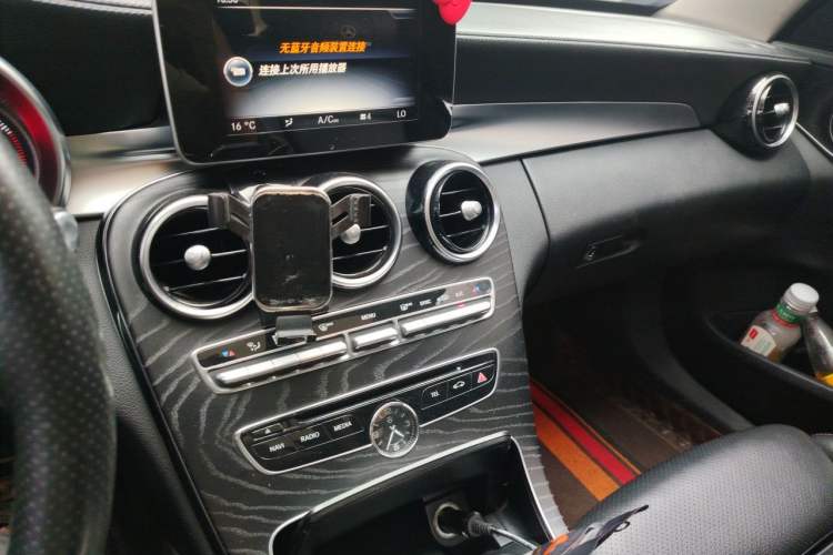 Used Mercedes-Benz C-Class 2017 Facelift C 200 L Sport Edition Audio And AC Panel
