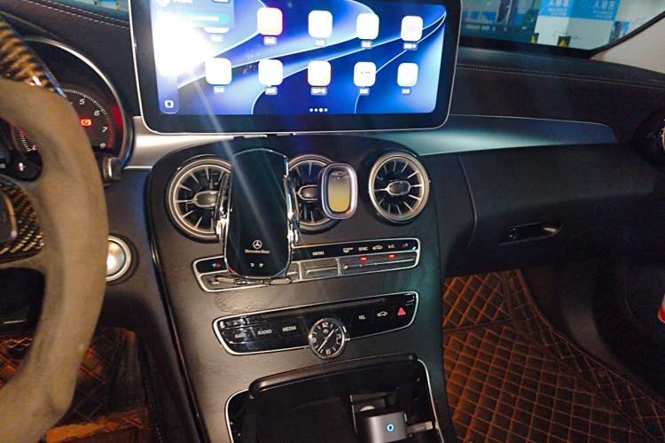 Used Mercedes-Benz C-Class 2017 Restyled C 180 L Fashion Edition Sport Version Audio And AC Panel