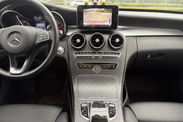 Used Mercedes-Benz C-Class 2017 Facelift C 200 L Sport Edition Audio And AC Panel