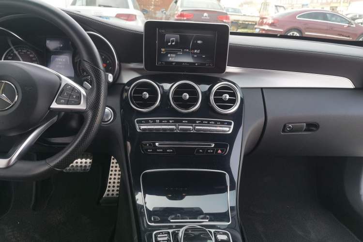 Used Mercedes-Benz C-Class 2017 C 200 4MATIC Coupe Audio And AC Panel