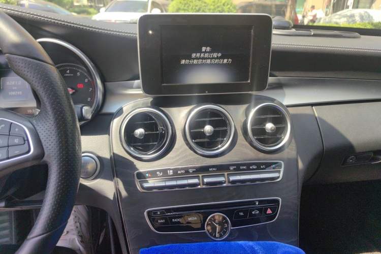 Used Mercedes-Benz C-Class 2017 Facelift C 200 L Sport Edition Audio And AC Panel