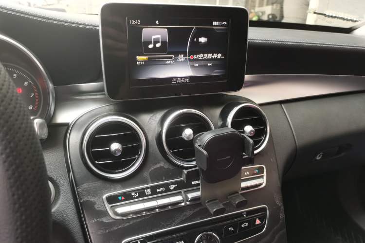 Used Mercedes-Benz C-Class 2017 Restyled C 180 L Fashion Edition Sport Version Audio And AC Panel
