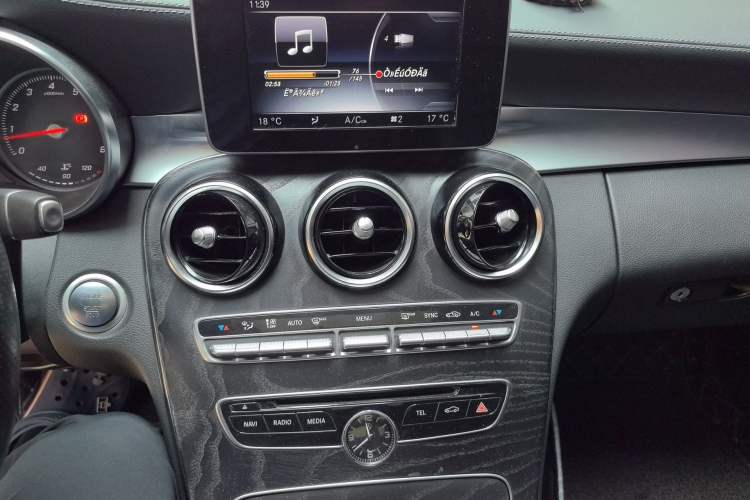 Used Mercedes-Benz C-Class 2017 Facelift C 200 L Sport Edition Audio And AC Panel