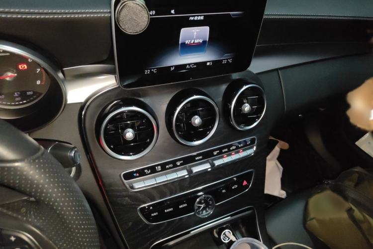 Used Mercedes-Benz C-Class 2017 Facelift C 200 L Sport Edition Audio And AC Panel