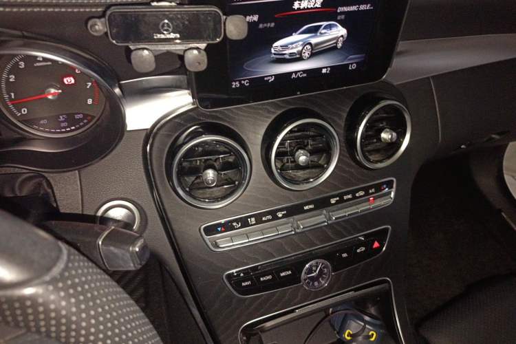 Used Mercedes-Benz C-Class 2017 Facelift C 200 L Sport Edition Audio And AC Panel