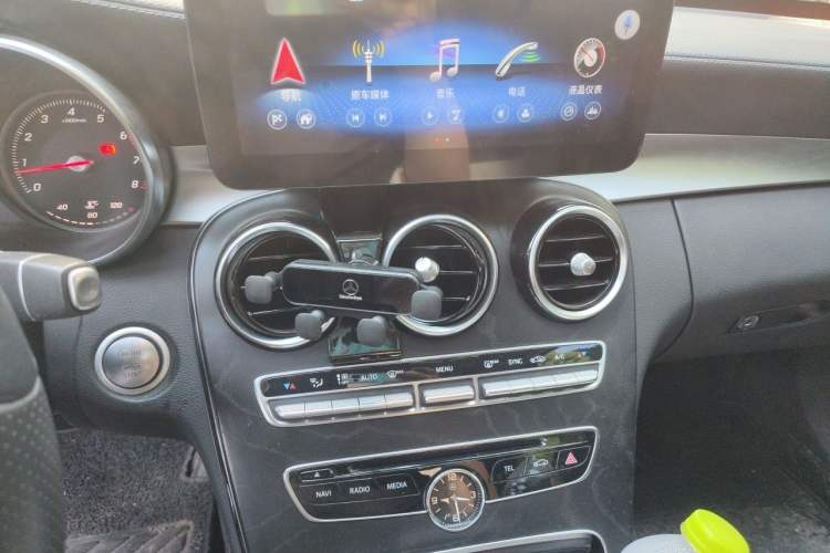 Used Mercedes-Benz C-Class 2017 Facelifted C 180 L Stylish Edition Audio And AC Panel