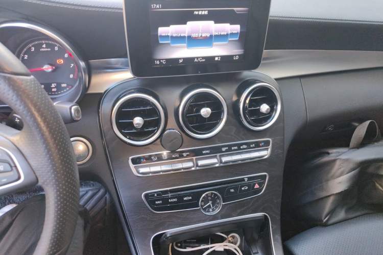Used Mercedes-Benz C-Class 2017 Restyled C 180 L Fashion Edition Sport Version Audio And AC Panel
