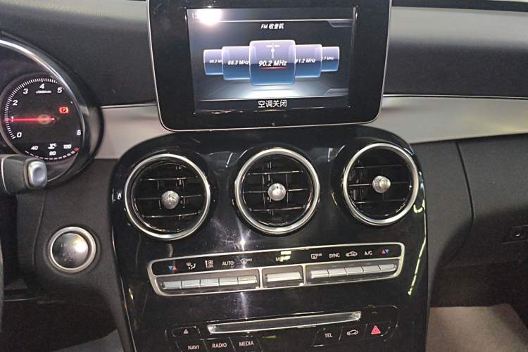 Used Mercedes-Benz C-Class 2017 Restyled C 200 Sport Edition Audio And AC Panel
