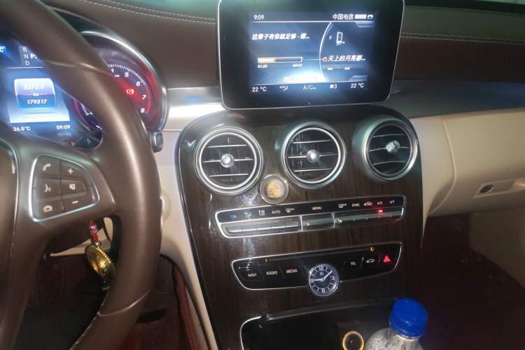 Used Mercedes-Benz C-Class 2017 C 200 L Audio And AC Panel