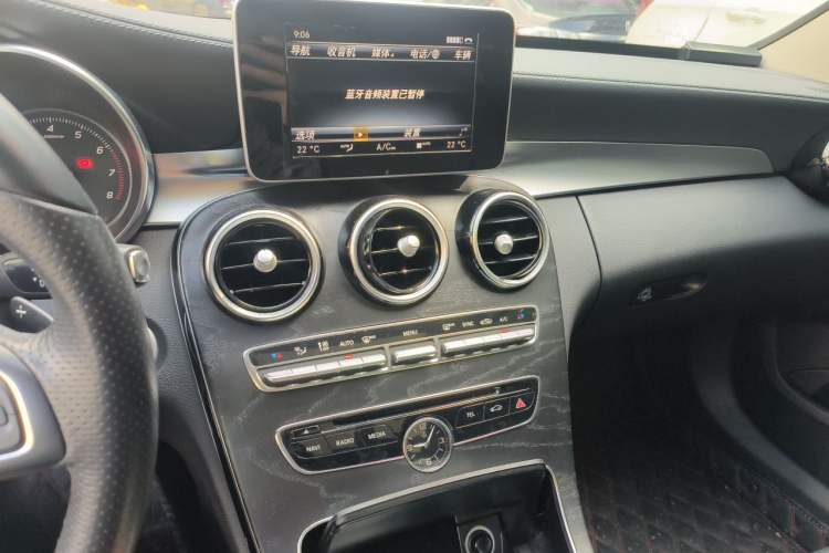 Used Mercedes-Benz C-Class 2017 Facelift C 200 L Sport Edition Audio And AC Panel